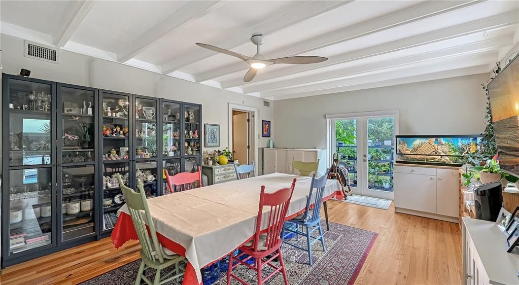 For Sale: $1,595,888 (4 beds, 3 baths, 2889 Square Feet)