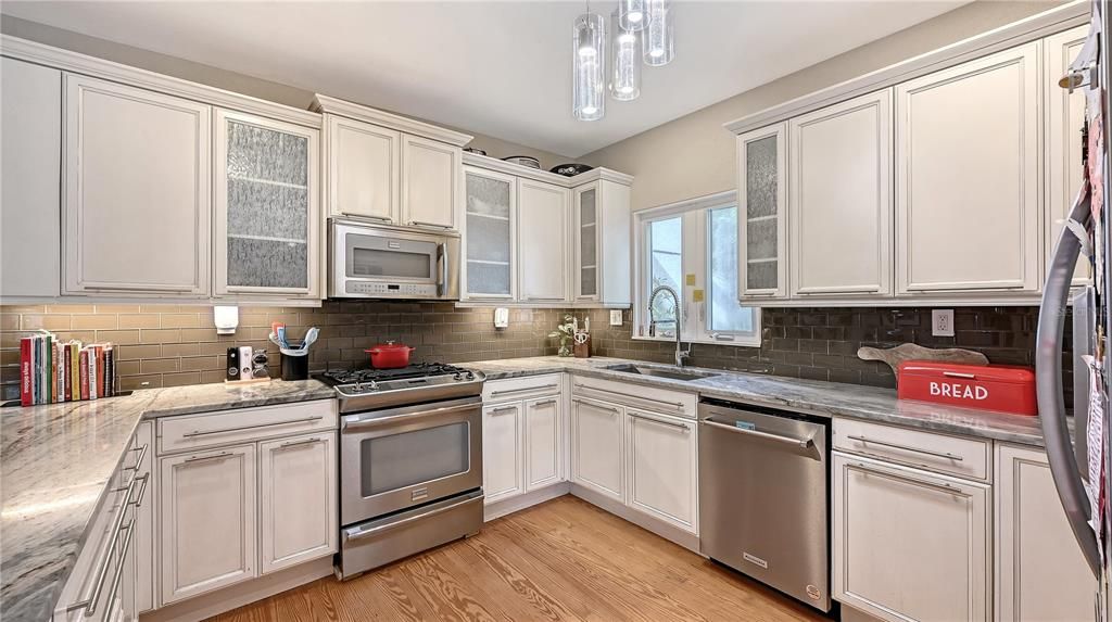 For Sale: $1,595,888 (4 beds, 3 baths, 2889 Square Feet)