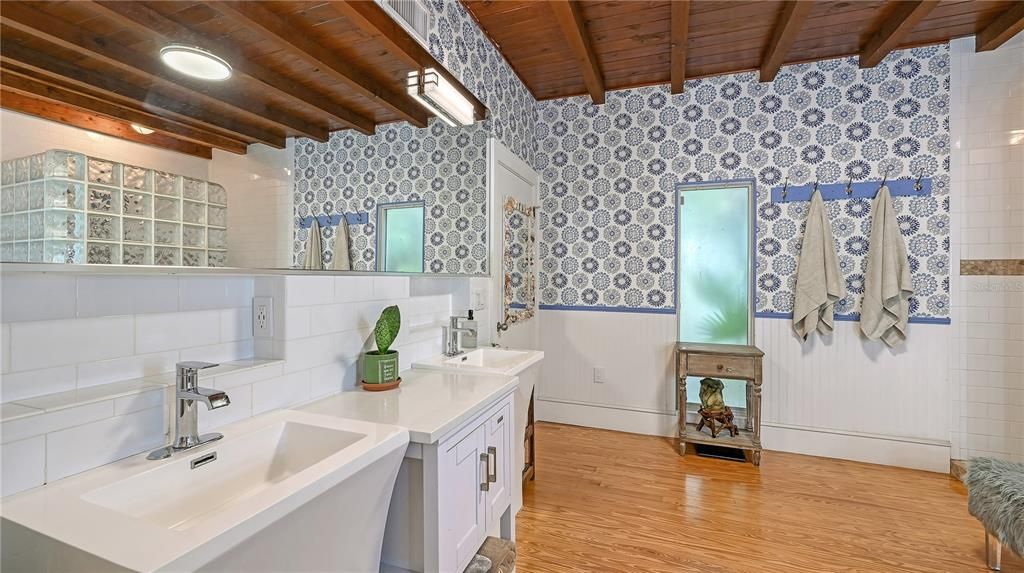 For Sale: $1,595,888 (4 beds, 3 baths, 2889 Square Feet)