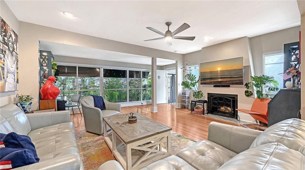 For Sale: $1,595,888 (4 beds, 3 baths, 2889 Square Feet)