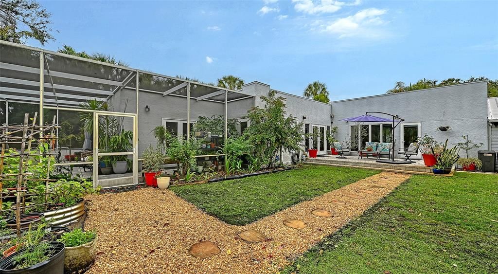 For Sale: $1,595,888 (4 beds, 3 baths, 2889 Square Feet)