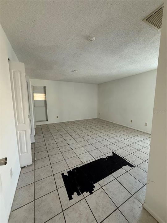 待售: $399,999 (3 贝兹, 3 浴室, 2300 平方英尺)