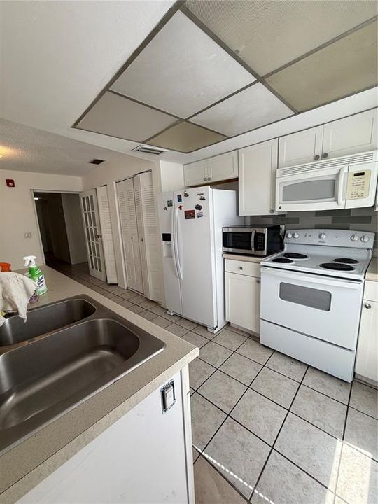 待售: $399,999 (3 贝兹, 3 浴室, 2300 平方英尺)