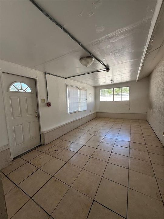 待售: $399,999 (3 贝兹, 3 浴室, 2300 平方英尺)