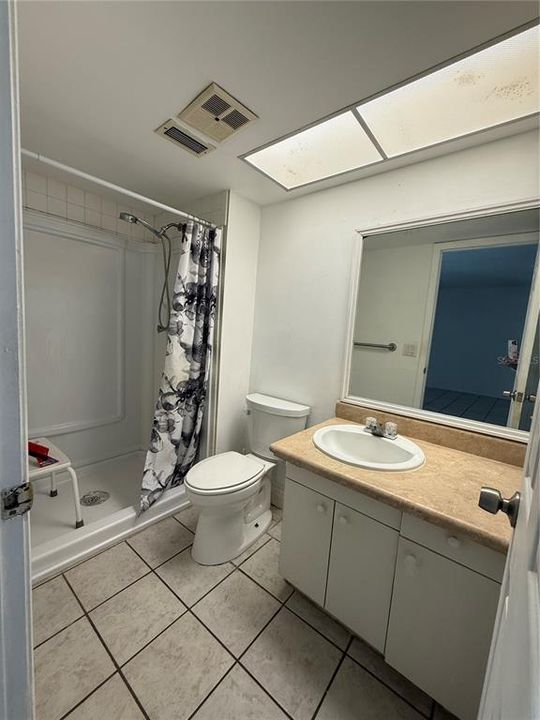 待售: $399,999 (3 贝兹, 3 浴室, 2300 平方英尺)