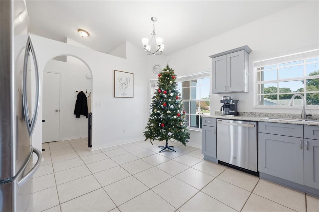 待售: $375,000 (3 贝兹, 2 浴室, 1530 平方英尺)