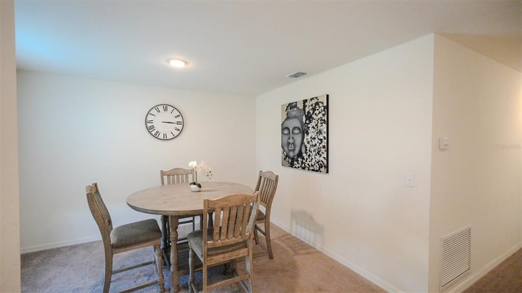 En Venta: $290,000 (4 camas, 2 baños, 1861 Pies cuadrados)