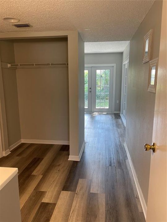 出租: $1,700 (2 贝兹, 2 浴室, 1177 平方英尺)