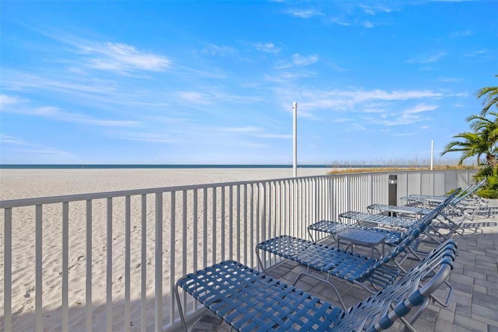 待售: $900,000 (2 贝兹, 2 浴室, 1340 平方英尺)