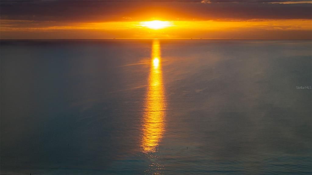 待售: $900,000 (2 贝兹, 2 浴室, 1340 平方英尺)