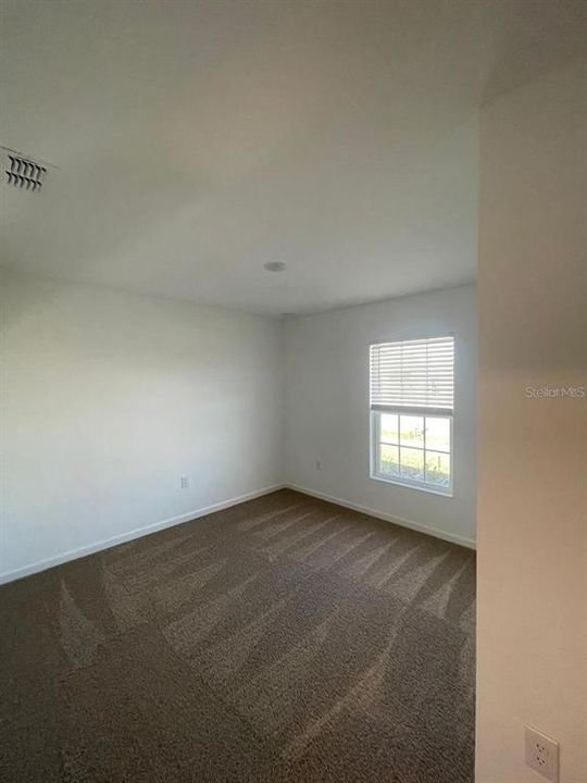 For Rent: $2,100 (4 beds, 2 baths, 1600 Square Feet)