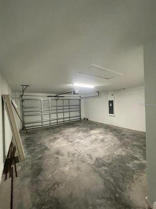 For Rent: $2,100 (4 beds, 2 baths, 1600 Square Feet)