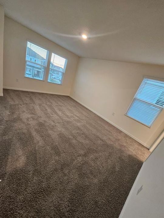 For Rent: $1,800 (3 beds, 2 baths, 1458 Square Feet)