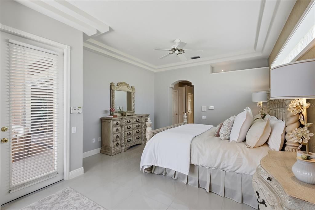 For Sale: $1,499,000 (3 beds, 3 baths, 3543 Square Feet)