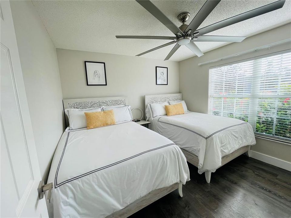 На продажу: $549,900 (3 спален, 2 ванн, 1503 Квадратных фут)