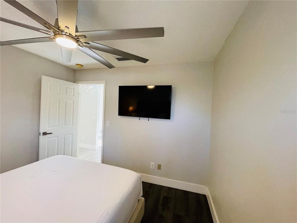 На продажу: $549,900 (3 спален, 2 ванн, 1503 Квадратных фут)