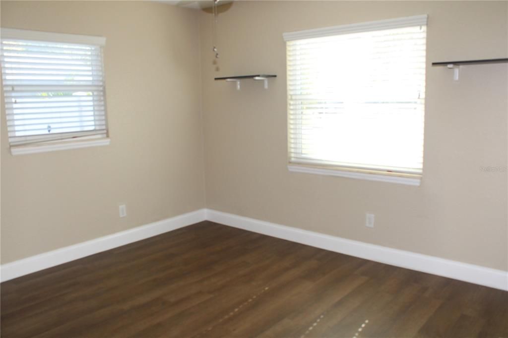 For Rent: $2,600 (4 beds, 2 baths, 1485 Square Feet)
