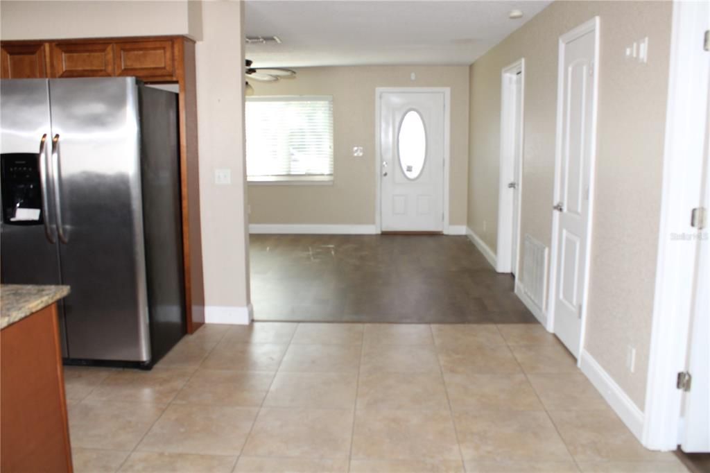 For Rent: $2,600 (4 beds, 2 baths, 1485 Square Feet)