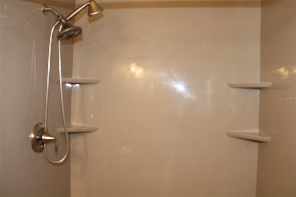 For Rent: $2,600 (4 beds, 2 baths, 1485 Square Feet)