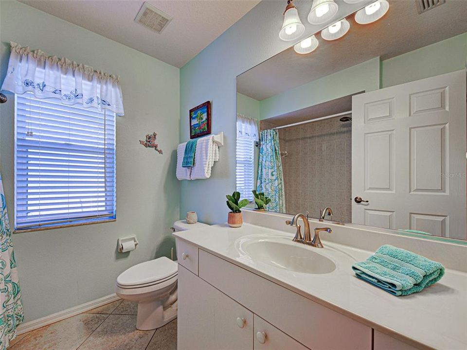 На продажу: $544,000 (3 спален, 2 ванн, 1902 Квадратных фут)