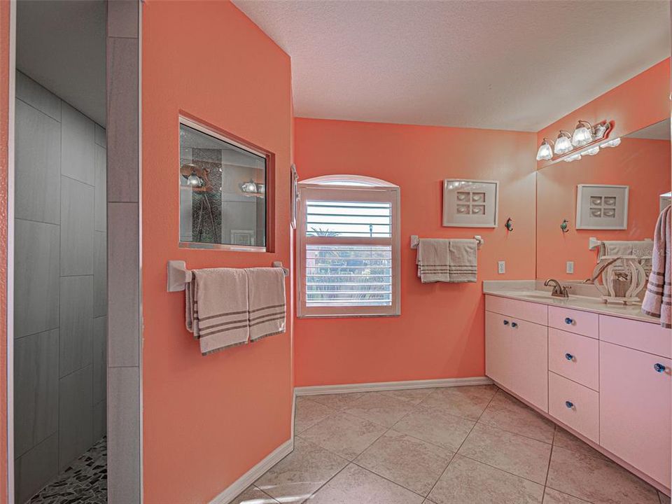 На продажу: $544,000 (3 спален, 2 ванн, 1902 Квадратных фут)