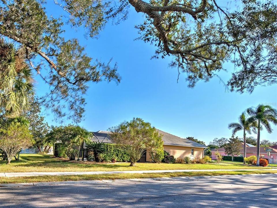 На продажу: $544,000 (3 спален, 2 ванн, 1902 Квадратных фут)