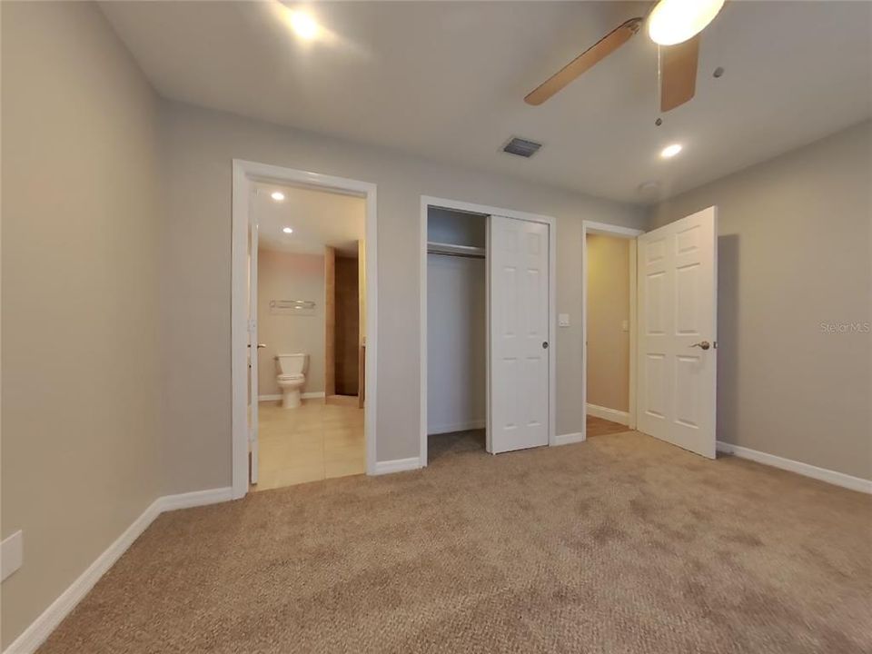 For Rent: $3,079 (4 beds, 4 baths, 2755 Square Feet)