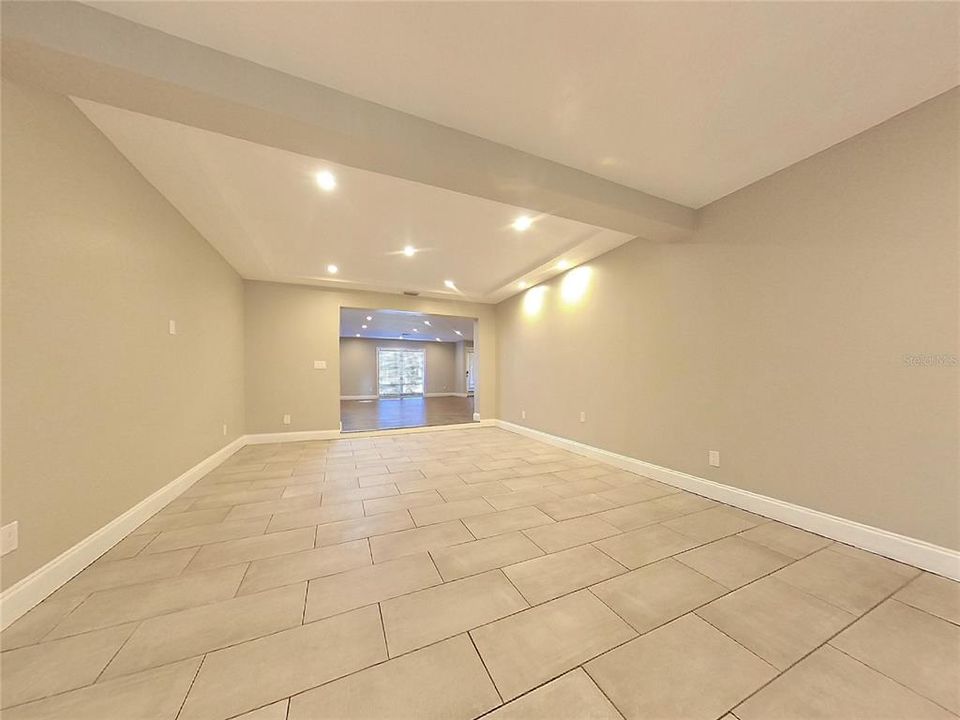 For Rent: $3,079 (4 beds, 4 baths, 2755 Square Feet)