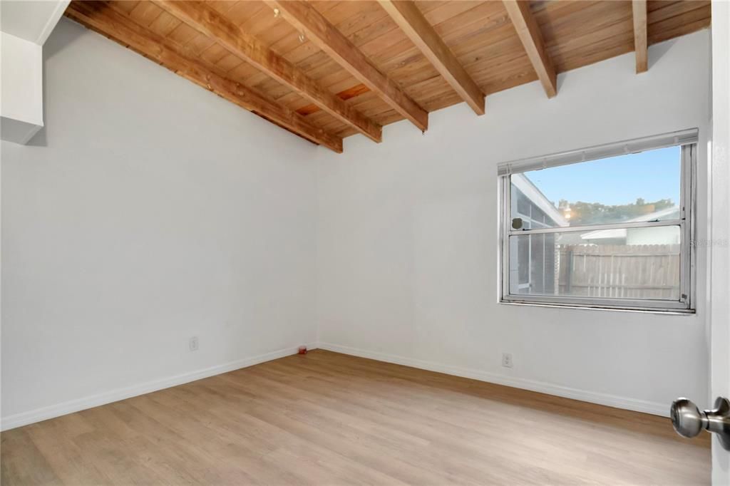 For Sale: $189,900 (3 beds, 1 baths, 1118 Square Feet)