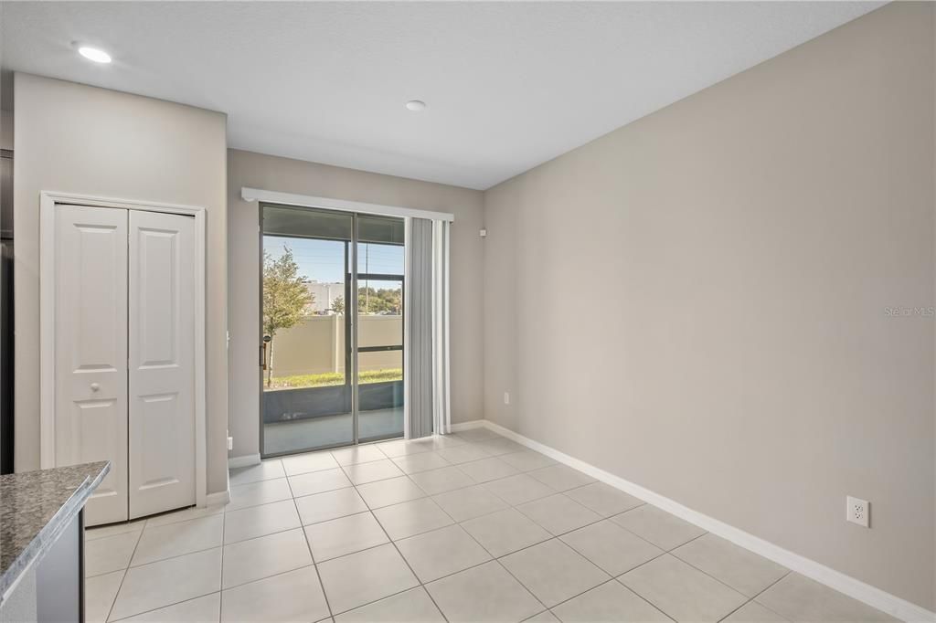 For Rent: $2,350 (3 beds, 2 baths, 1701 Square Feet)