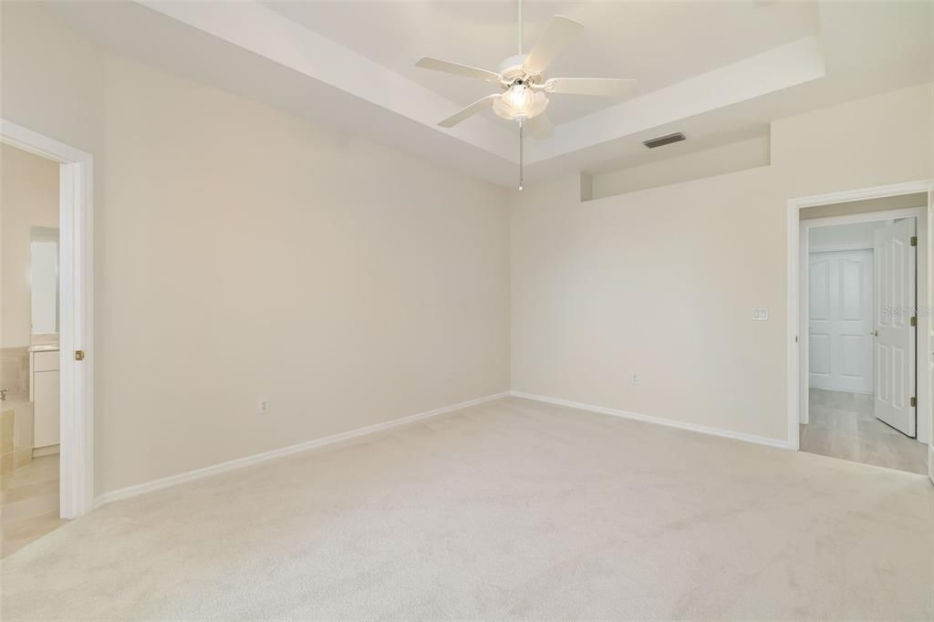 For Sale: $600,000 (4 beds, 2 baths, 2158 Square Feet)