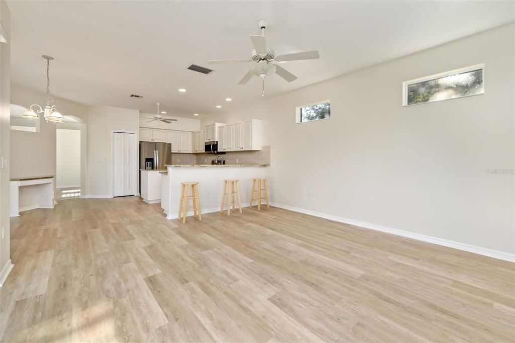 For Sale: $600,000 (4 beds, 2 baths, 2158 Square Feet)