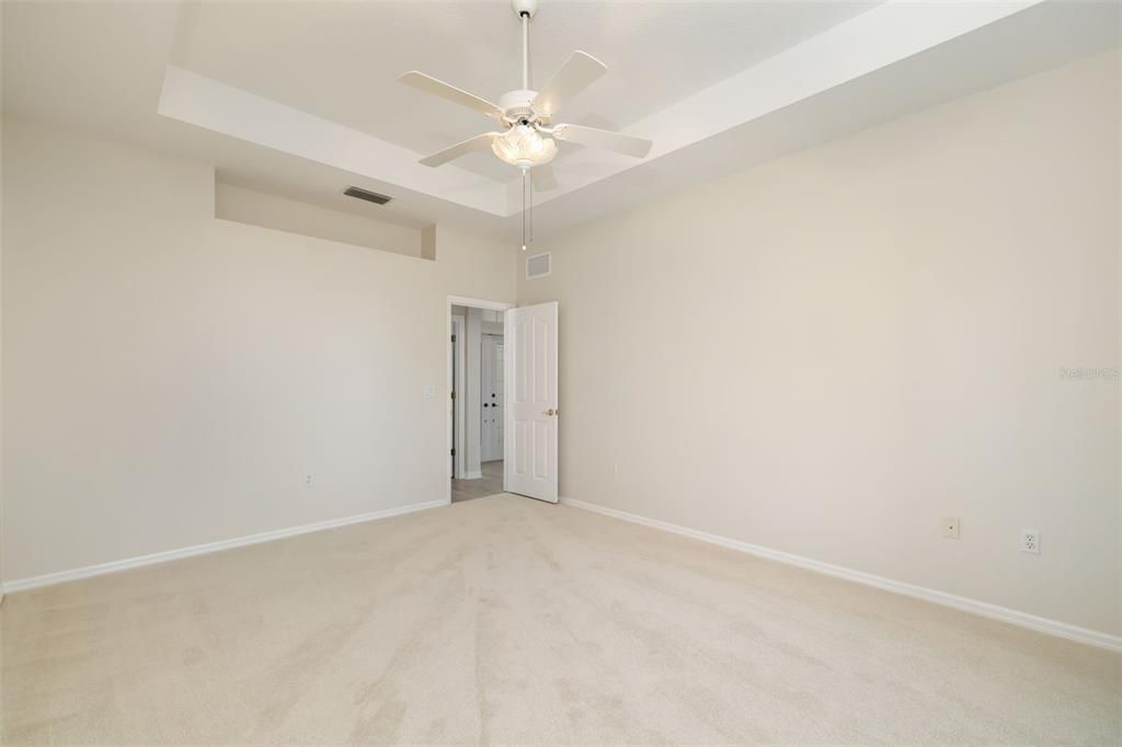 For Sale: $600,000 (4 beds, 2 baths, 2158 Square Feet)