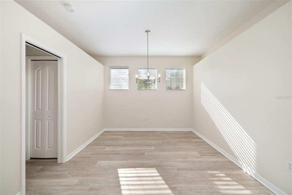 For Sale: $600,000 (4 beds, 2 baths, 2158 Square Feet)