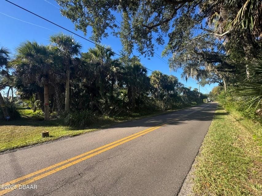 For Sale: $699,000 (1.55 acres)