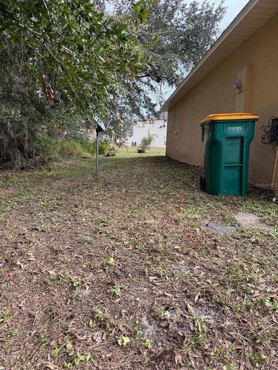 For Rent: $1,750 (3 beds, 2 baths, 1228 Square Feet)