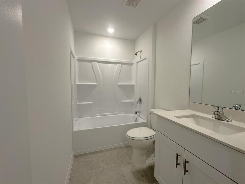 For Rent: $2,595 (4 beds, 2 baths, 1875 Square Feet)