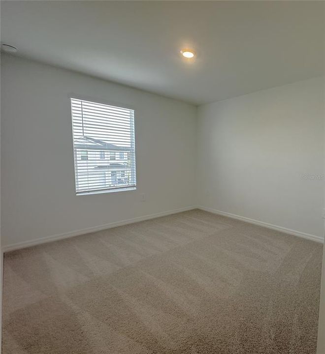 For Rent: $2,595 (4 beds, 2 baths, 1875 Square Feet)