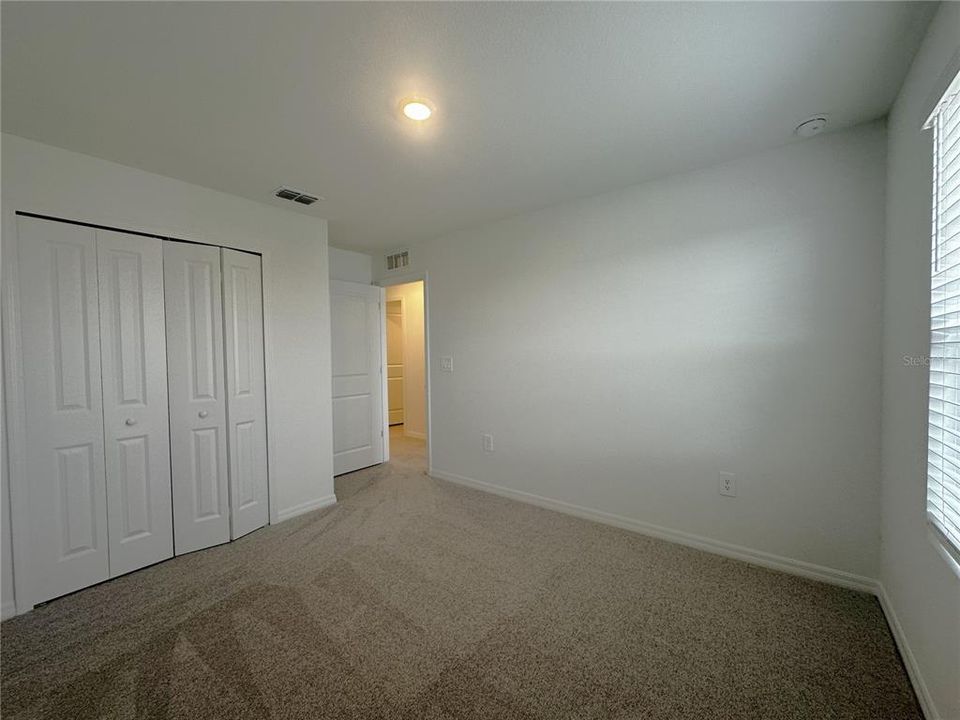 For Rent: $2,595 (4 beds, 2 baths, 1875 Square Feet)