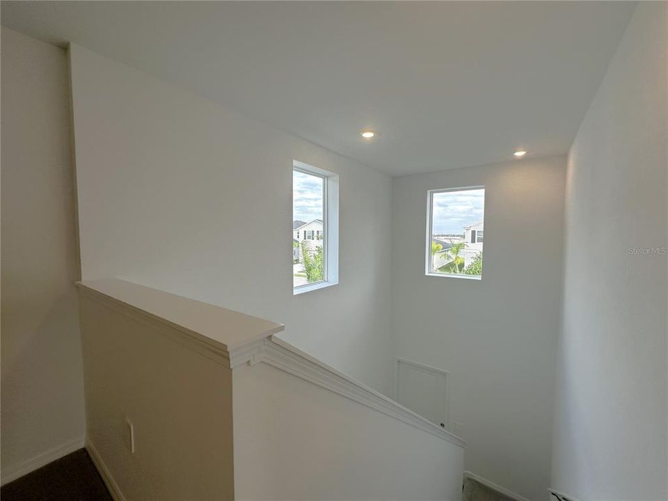 For Rent: $2,595 (4 beds, 2 baths, 1875 Square Feet)