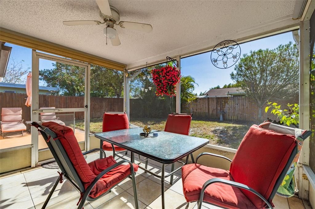 For Sale: $189,900 (2 beds, 2 baths, 980 Square Feet)