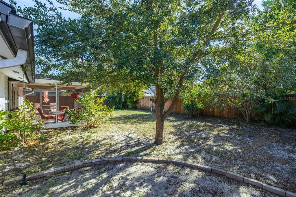 For Sale: $189,900 (2 beds, 2 baths, 980 Square Feet)