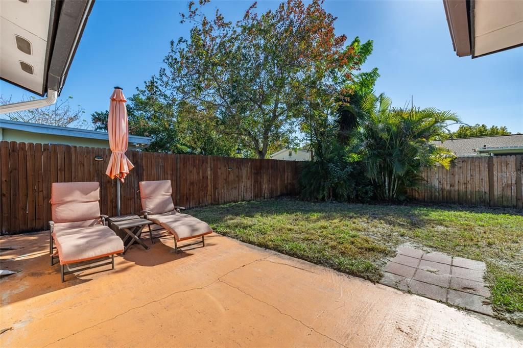 For Sale: $189,900 (2 beds, 2 baths, 980 Square Feet)