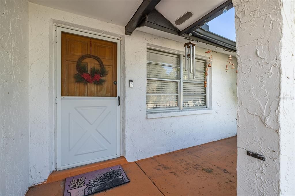 For Sale: $189,900 (2 beds, 2 baths, 980 Square Feet)