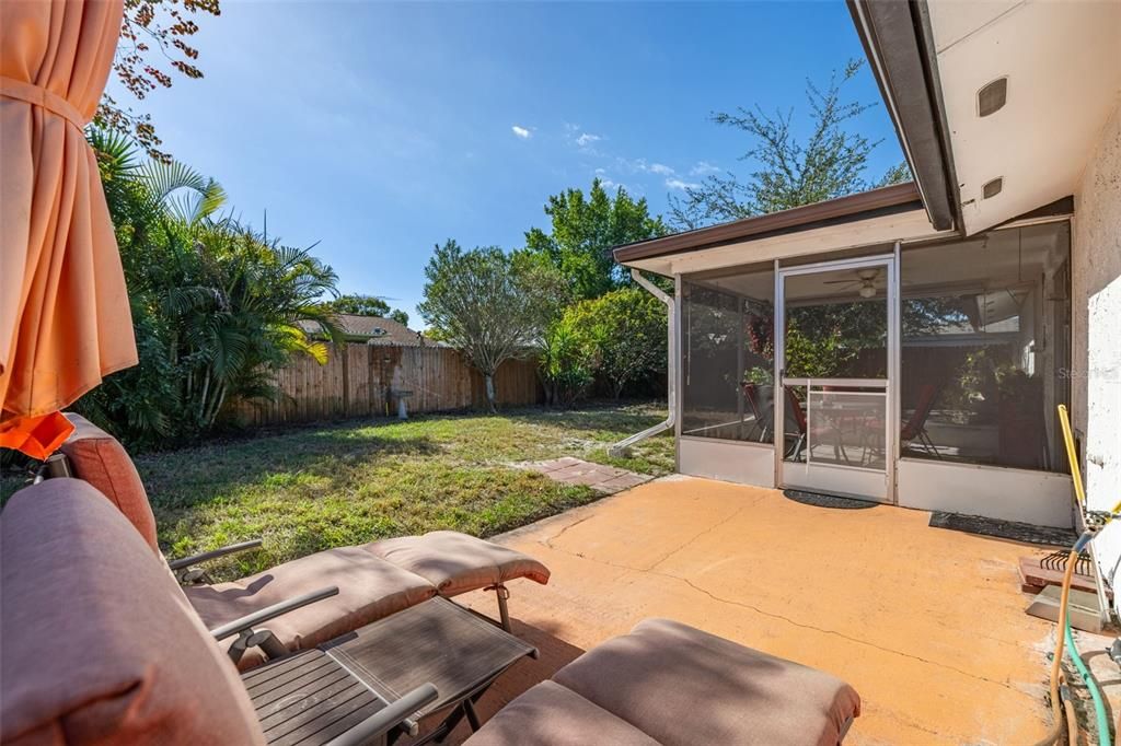 For Sale: $189,900 (2 beds, 2 baths, 980 Square Feet)