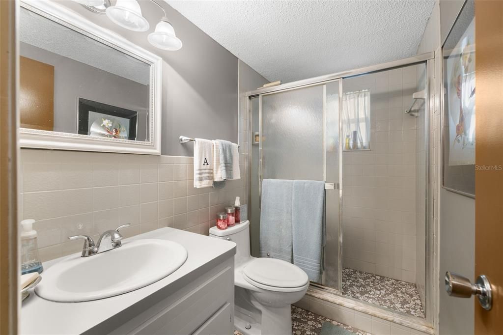 For Sale: $189,900 (2 beds, 2 baths, 980 Square Feet)