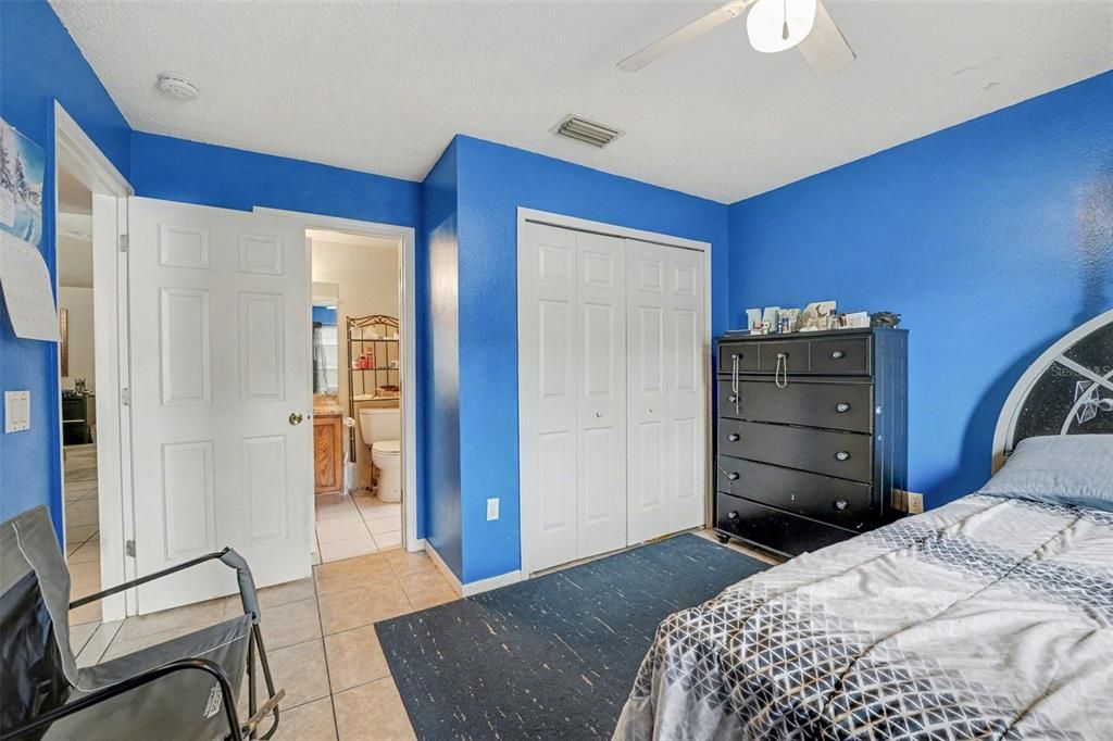 待售: $355,000 (4 贝兹, 2 浴室, 1772 平方英尺)