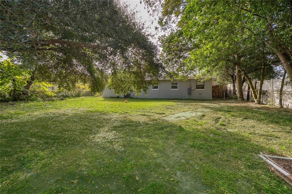 En Venta: $245,000 (3 camas, 2 baños, 1040 Pies cuadrados)