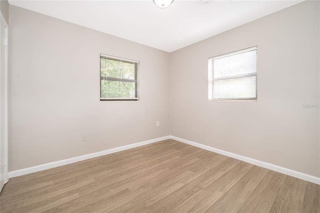 En Venta: $245,000 (3 camas, 2 baños, 1040 Pies cuadrados)