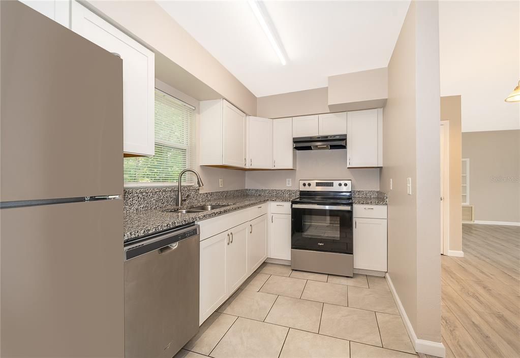 En Venta: $245,000 (3 camas, 2 baños, 1040 Pies cuadrados)